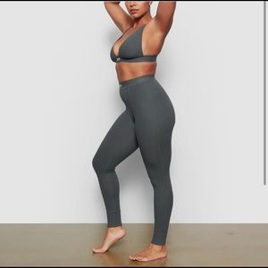 SKIMS COTTON RIB LEGGINGS IN DEEP SEA NWT